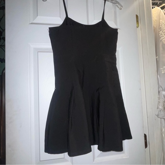 H&M Black mini dress with pleated details size 4 - Picture 6 of 8